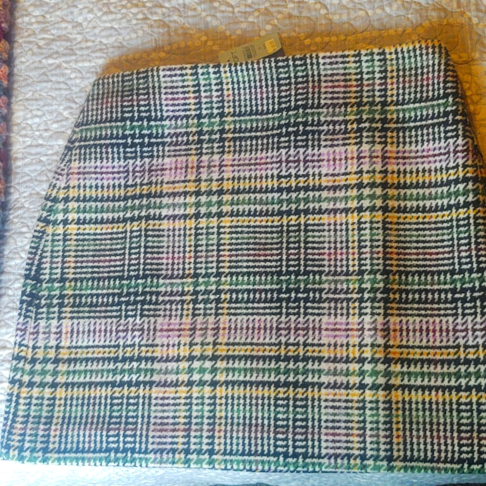 Wool skirt